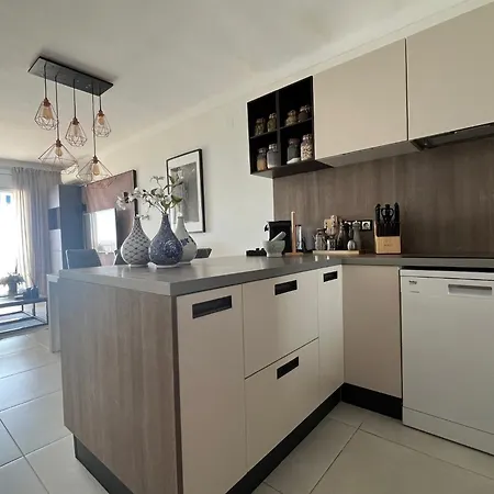 Belleza Del Mar Rosas